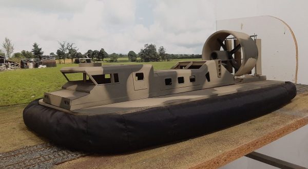 Remote control Military hovercraft kit 1/18 scale Laser cut - Image 2