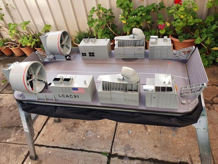 Skirt to suit the LCAC hovercraft kit Walker Models